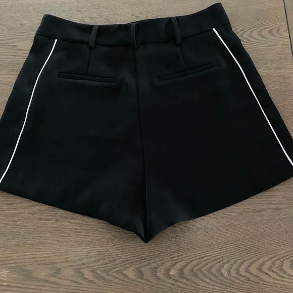 Victoria’s Secret Tuxedo Shorts - Picture 2 of 3
